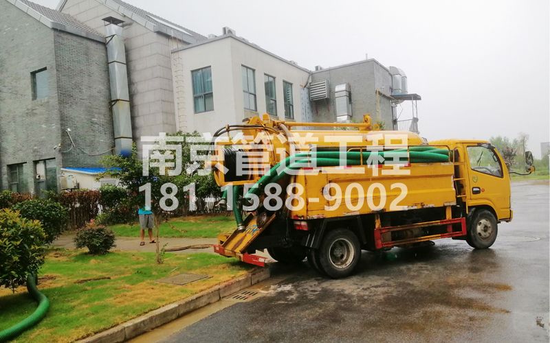 246青马小区化粪池清理